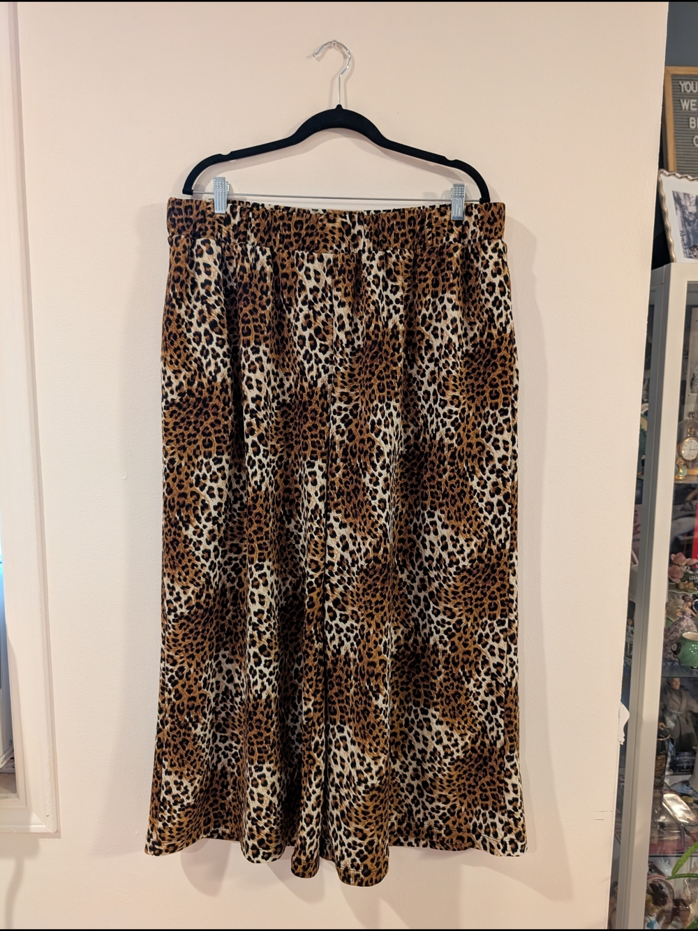 Crescent Drive Wide-Leg Leopard Print Pants in Brown and Cream
